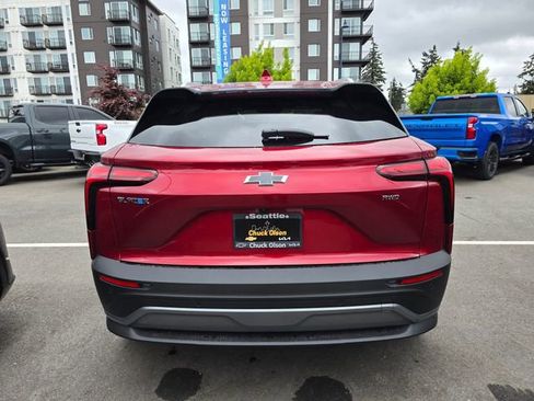 New 2025 Chevrolet Blazer EV LT image 4