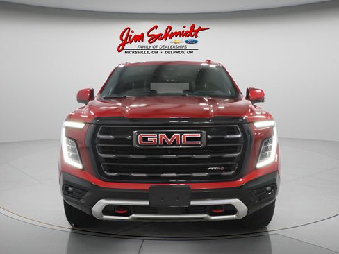 Used 2025 GMC Yukon AT4 Ultimate w/ LPO, Floor Liner Package AWD/4WD image 3