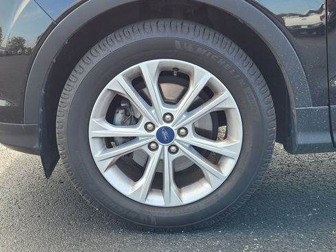 Used 2019 Ford Escape SE FWD image 10