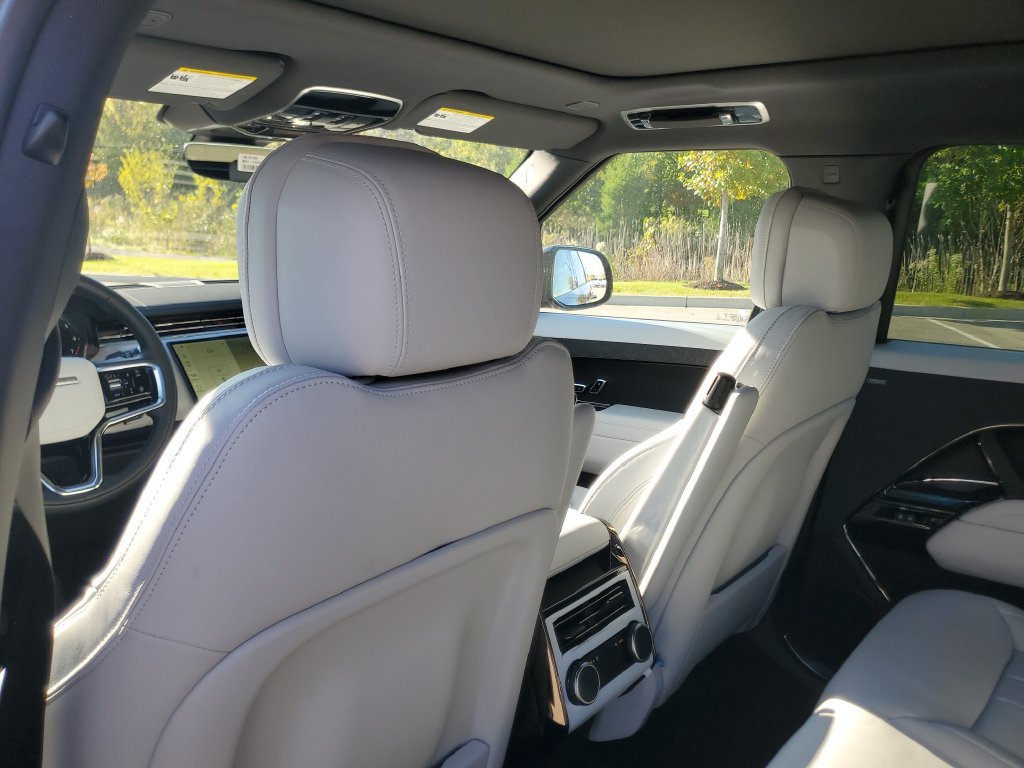 New 2027 Land Rover Range Rover Sport SE AWD/4WD image 25