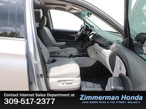 Certified 2019 Honda Pilot Touring image 22
