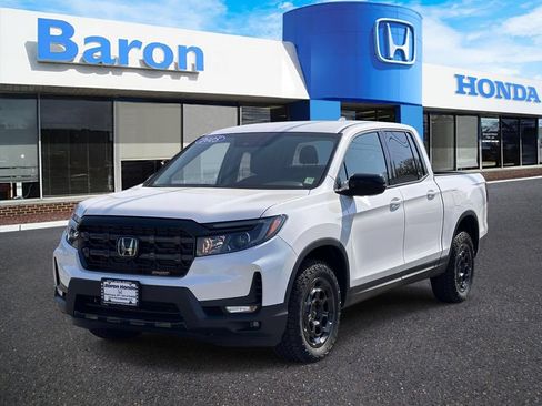 Certified 2025 Honda Ridgeline Sport+ image 2