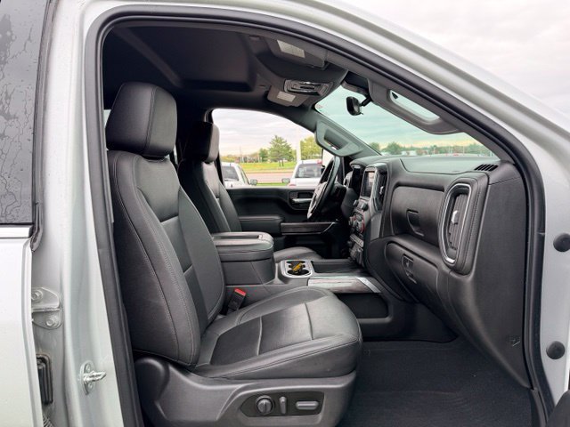 Used 2022 Chevrolet Silverado 2500 LTZ w/ LTZ Premium Package AWD/4WD image 11