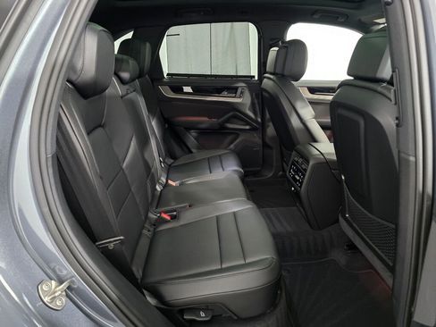 New 2026 Porsche Cayenne AWD/4WD image 26