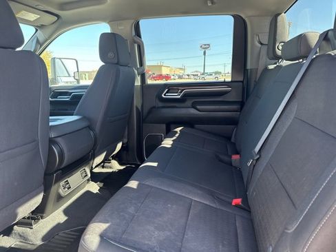 Used 2024 Chevrolet Silverado 2500 LT image 25