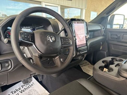 New 2025 RAM 2500 Tradesman AWD/4WD image 20