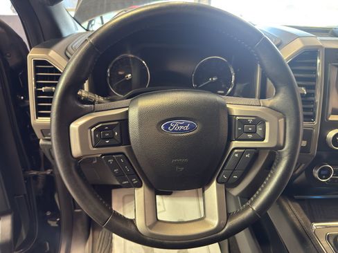 Used 2021 Ford Expedition XLT AWD/4WD image 16