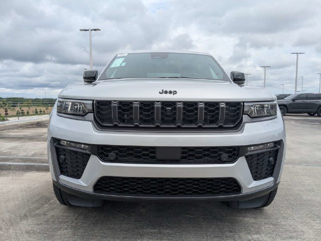 New 2026 Jeep Grand Cherokee Limited AWD/4WD image 9