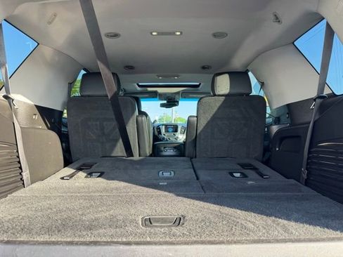 Used 2018 Chevrolet Tahoe LT w/ Off-Road Package AWD/4WD image 33