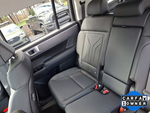 Used 2025 Hyundai Santa Fe SEL image 18