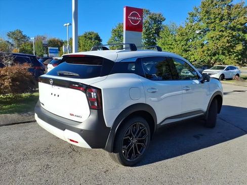 New 2026 Nissan Kicks SR w/ SR Premium Package AWD/4WD image 3