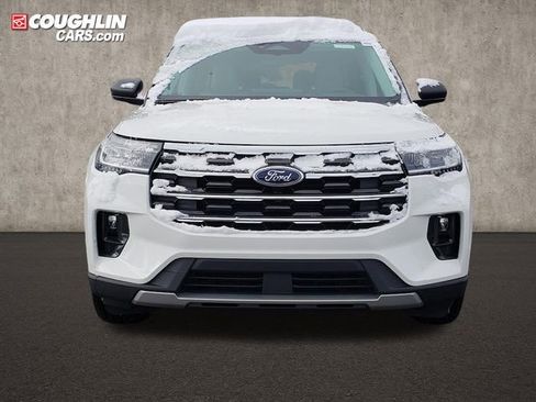 New 2026 Ford Explorer Active w/ Active Comfort Package image 2