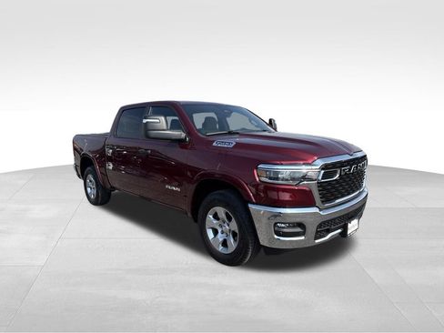 Used 2025 RAM 1500 Big Horn AWD/4WD image 3