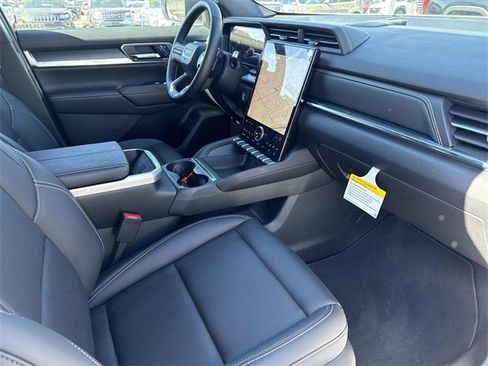 New 2026 GMC Terrain Elevation w/ Elevation Premium Package image 17