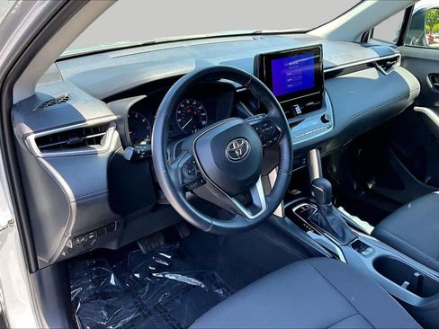 Used 2023 Toyota Corolla Cross LE AWD/4WD image 17