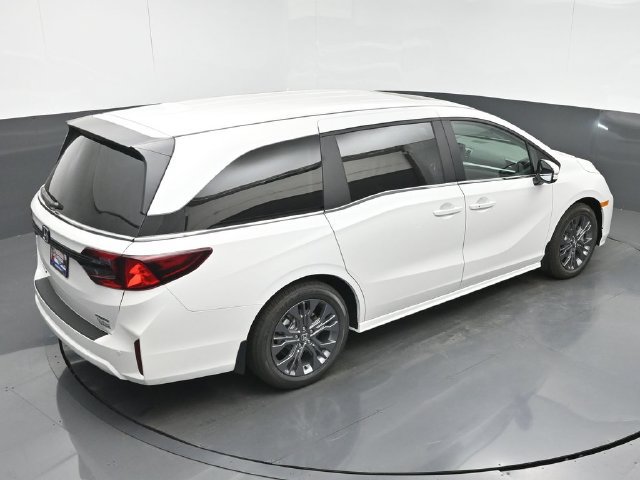 New 2027 Honda Odyssey Touring image 31