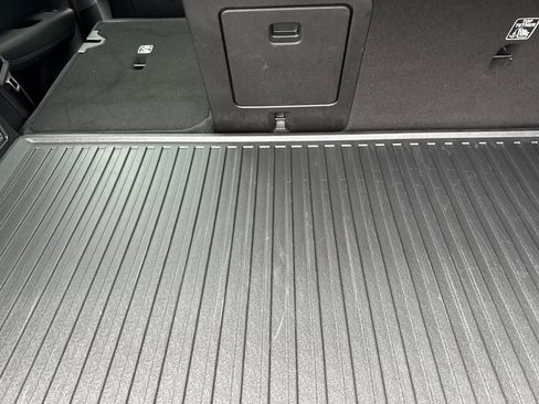 Used 2025 Volvo XC60 B5 Core w/ Protection Package Premier image 16