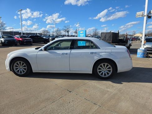 Used 2012 Chrysler 300 Limited image 8