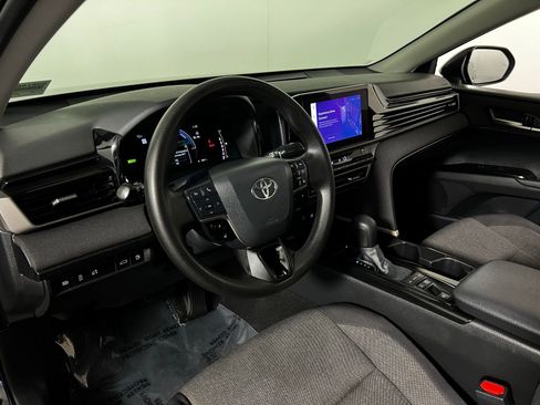 Certified 2025 Toyota Camry LE FWD image 12