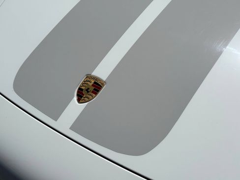 Used 2024 Porsche 911 Carrera S RWD image 39