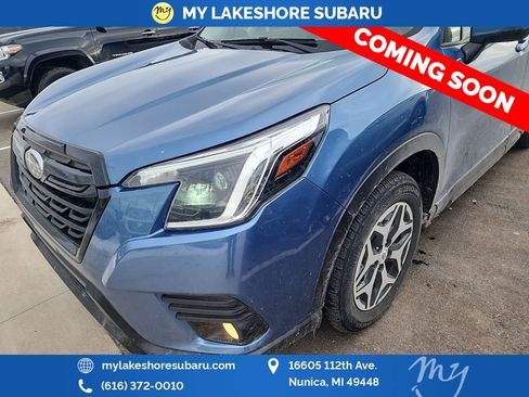 Certified 2023 Subaru Forester Premium image 3