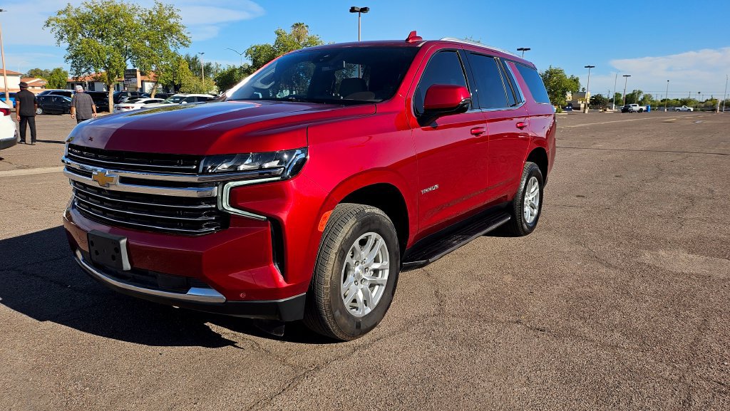 Used 2023 Chevrolet Tahoe LT w/ Luxury Package RWD image 4
