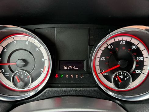 Used 2018 Dodge Grand Caravan SE FWD image 29