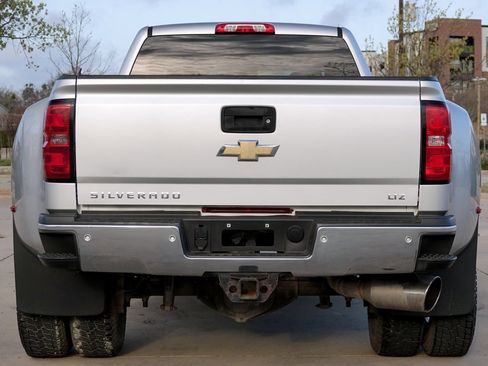 Used 2015 Chevrolet Silverado 3500 LTZ w/ Duramax Plus Package AWD/4WD image 20