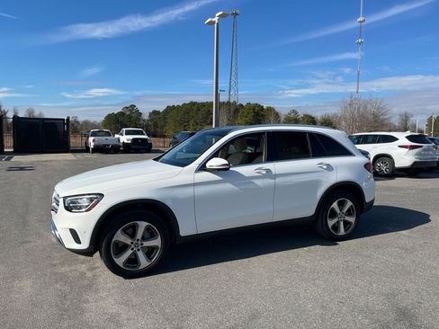 Used 2021 Mercedes-Benz GLC 300 w/ Driver Assistance Package image 4
