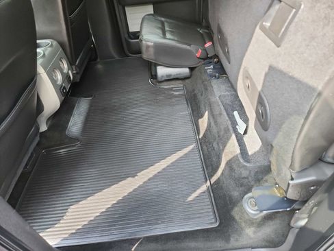 Used 2012 Ford F150 Lariat w/ Lariat Chrome Pkg RWD image 30