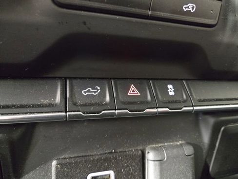 Used 2019 Chevrolet Silverado 1500 Custom w/ Custom Convenience Package image 25