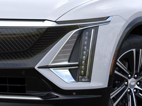New 2027 Cadillac Lyriq Luxury RWD image 34