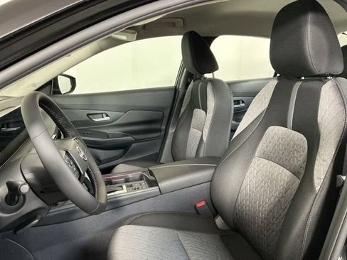 New 2026 Nissan Sentra SV w/ SV Convenience Package FWD image 10