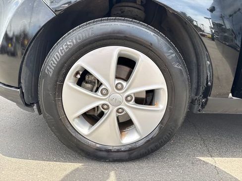 Used 2016 Kia Soul FWD image 23