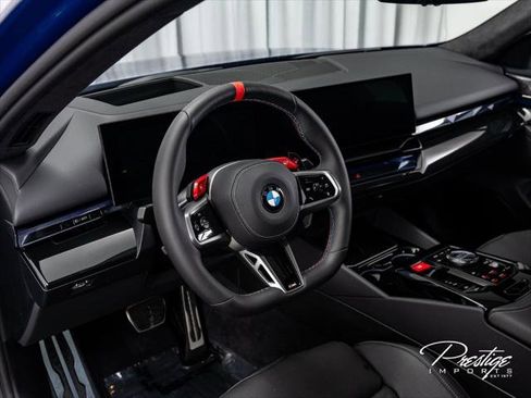 Used 2025 BMW M5 w/ Executive Package AWD/4WD image 25