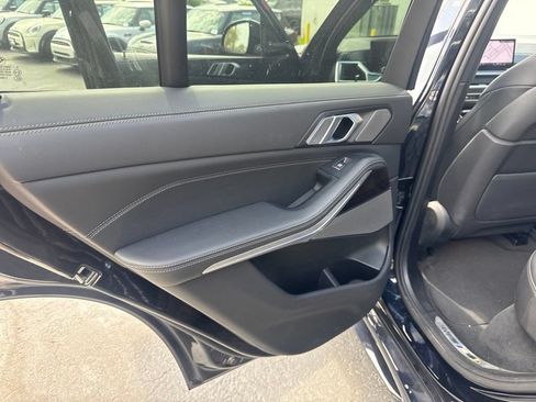 Used 2024 BMW X5 sDrive40i w/ M Sport Package RWD image 16