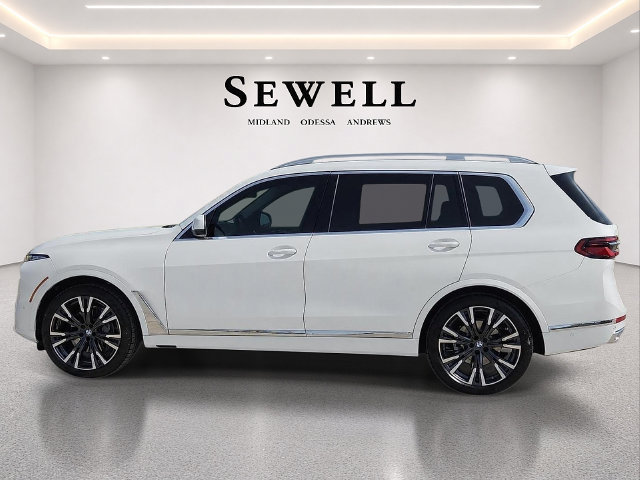 Used 2027 BMW X7 xDrive40i AWD/4WD image 2