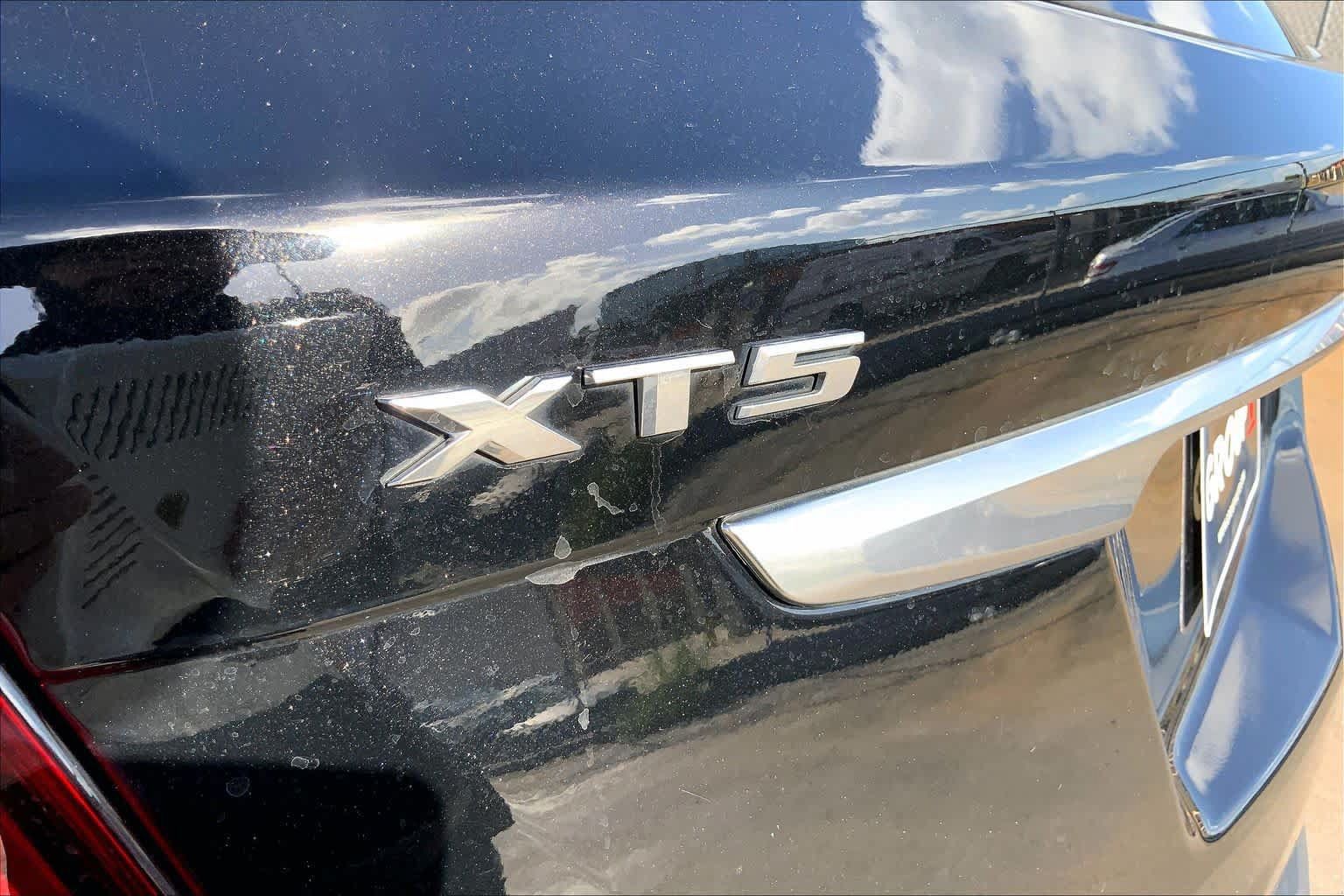 Used 2023 Cadillac XT5 Premium Luxury FWD image 31