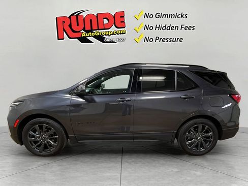 Used 2022 Chevrolet Equinox RS image 2