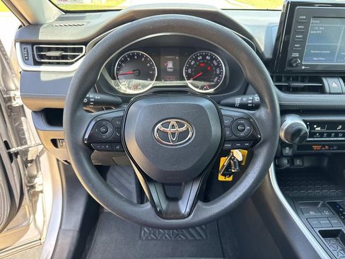 Used 2020 Toyota RAV4 LE image 24