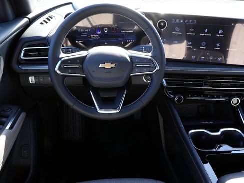 New 2026 Chevrolet Traverse LT w/ Driver Confidence Package image 9