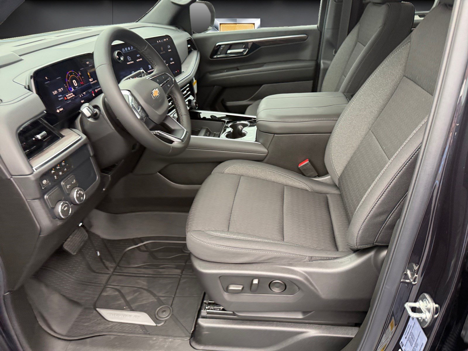 New 2027 Chevrolet Tahoe LS RWD image 5