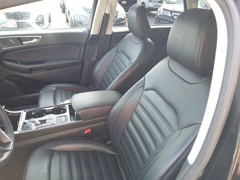 Used 2020 Ford Edge SEL image 27