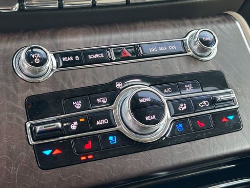 Used 2021 Lincoln Aviator Reserve w/ Equipment Group 202A image 14