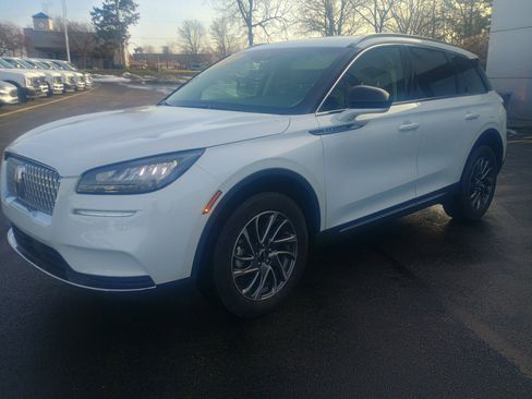 Used 2022 Lincoln Corsair AWD w/ Equipment Group 101A image 3