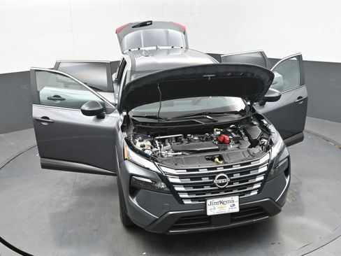 Certified 2025 Nissan Rogue S image 38