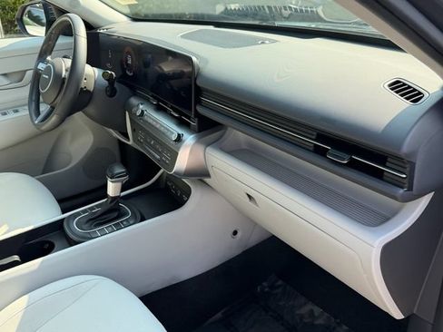 Used 2024 Hyundai Kona SEL FWD image 18