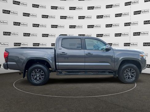 Used 2023 Toyota Tacoma SR5 w/ Technology Package AWD/4WD image 7