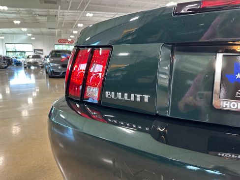 Used 2001 Ford Mustang GT RWD image 10