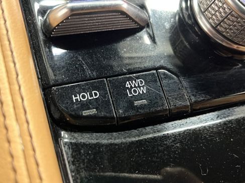 Certified 2024 Jeep Grand Cherokee L Summit AWD/4WD image 34
